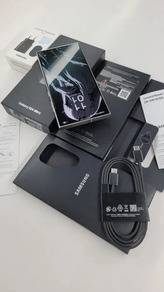 Samsung Galaxy S24 Ultra (12/512)Sein Resmi indonesia 98% mulus Fulset