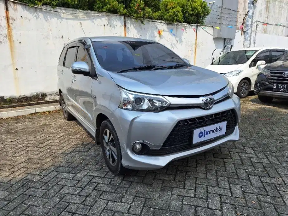 LOW DP Toyota Avanza 1.5 Veloz Bensin-AT 2019 BIY
