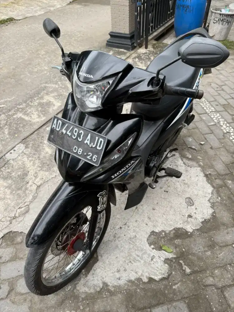 Honda Revo THN 2016 plat AD klaten