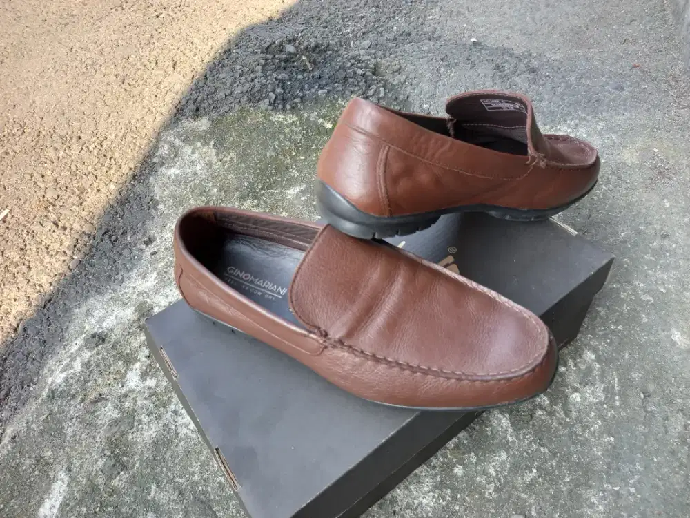 Sepatu loafers gino mariani felippe 1 ori size 40