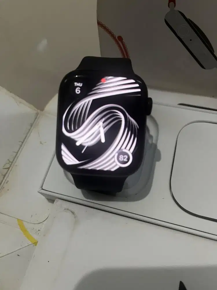 Apple Watch Gen 7 45mm 250000