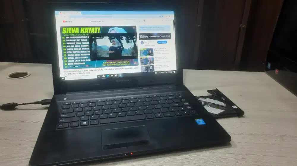 Jual BU Laptop/Kuliah Sekolah Lenovo G40-Ram4gb-SSD-256gb Siap Pakai