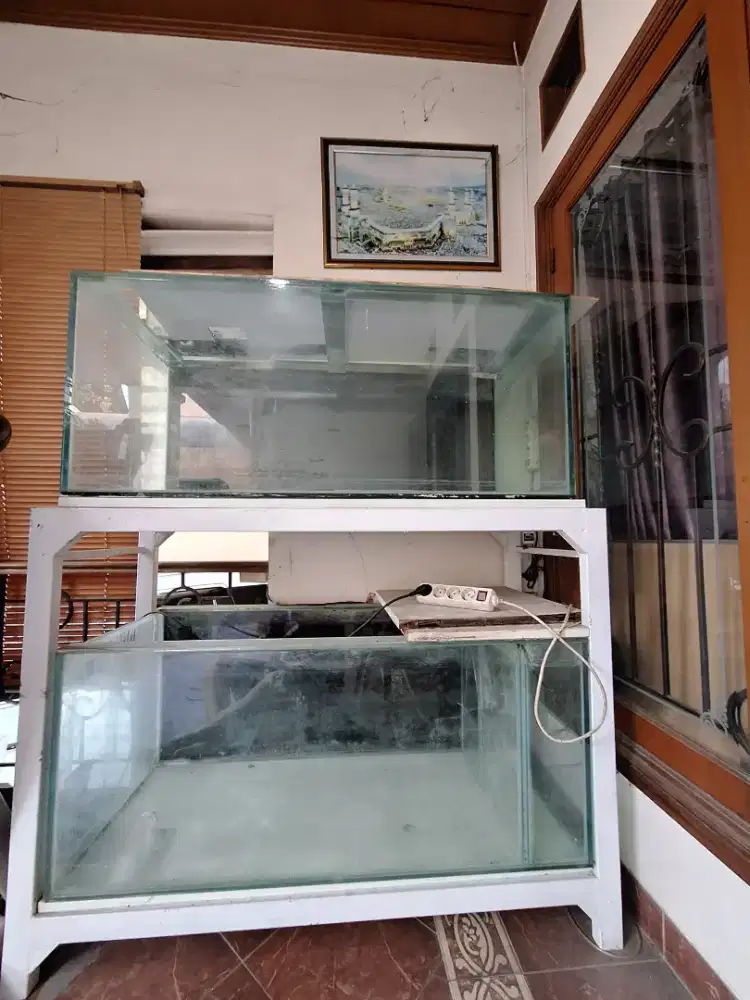 Dijual AKUARIUM; Aqurium ukran 1 M2 2 buah