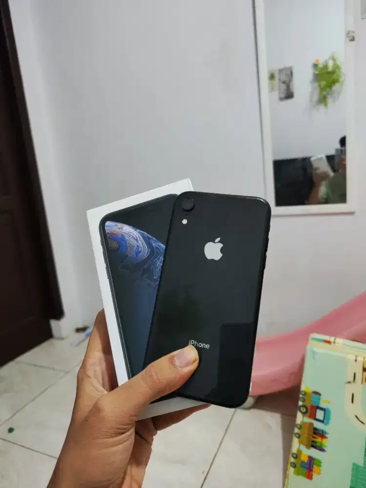 iPhone xr 128 ibox