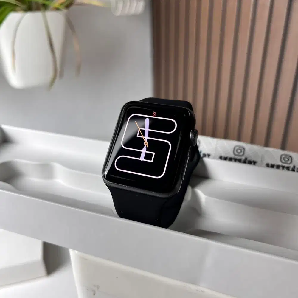 Apple Watch Series 3 42mm Spacegray iwatch Battery Health 86%