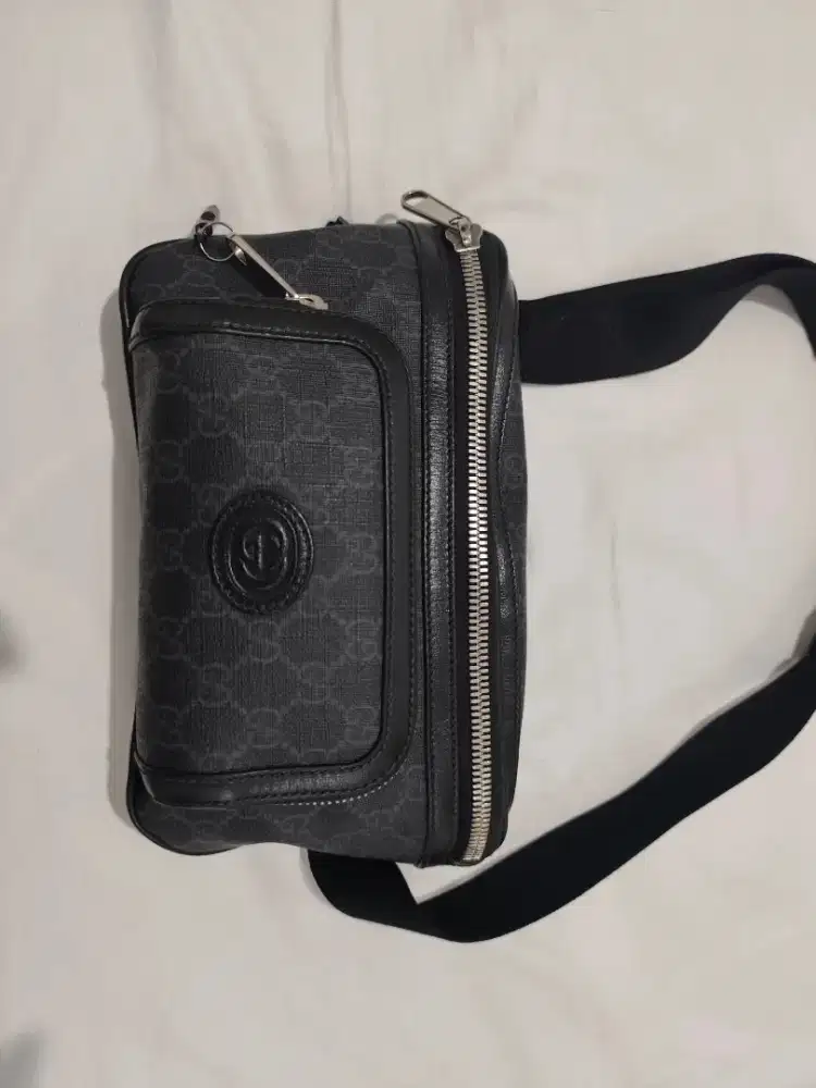 Tas Gucci GG black canvas like new