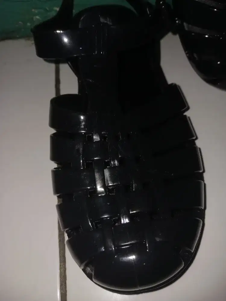 Sendal jelly wanita