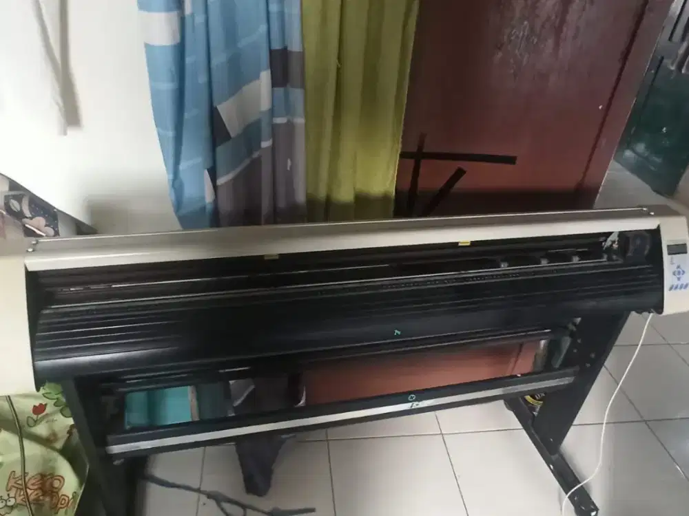 JUAL MESIN CUTTING PLOTTER