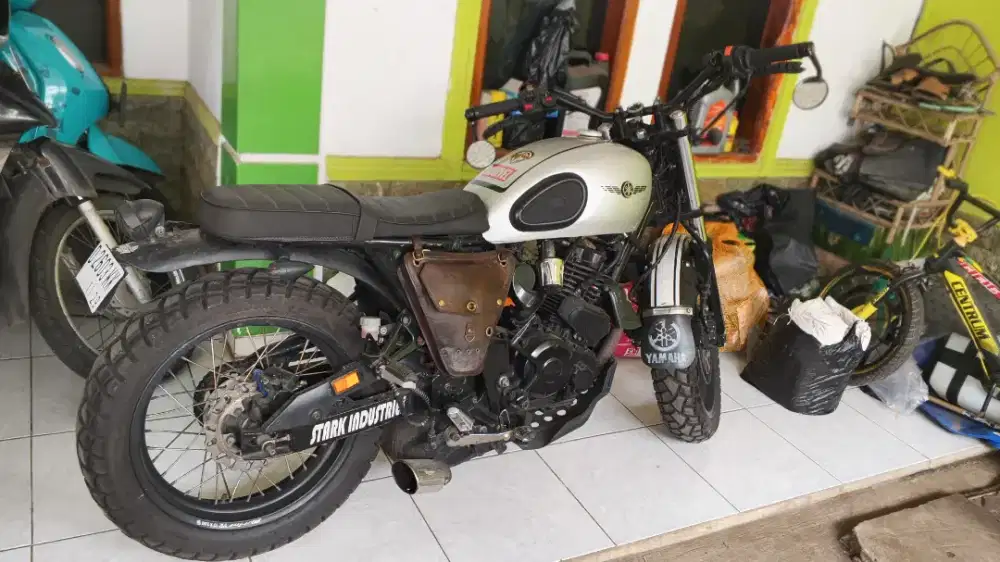 Jual yamaha xsr 2013 jarang di pakai