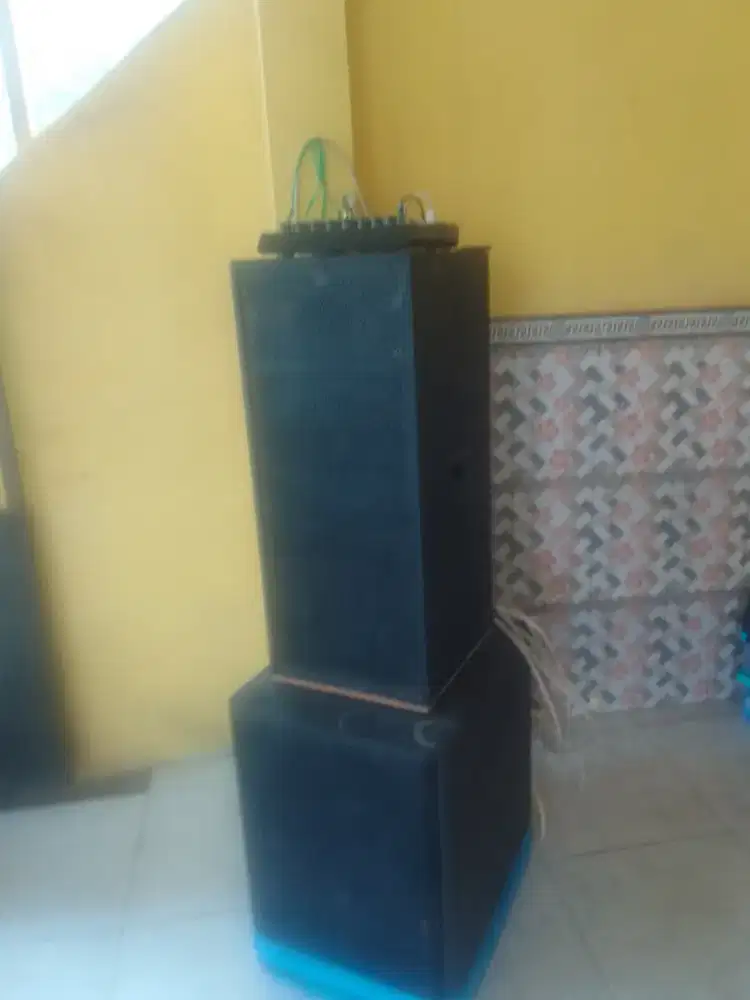 Jual Murah Amplifier 2000 Watt dan Mixer 6 Chanel