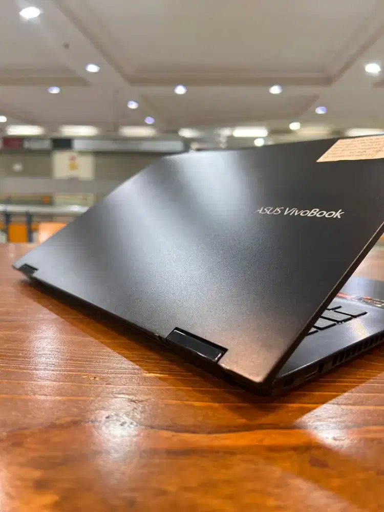 Asus VivoBook Flip 14 - Ryzen 5 - RAM 20 GB