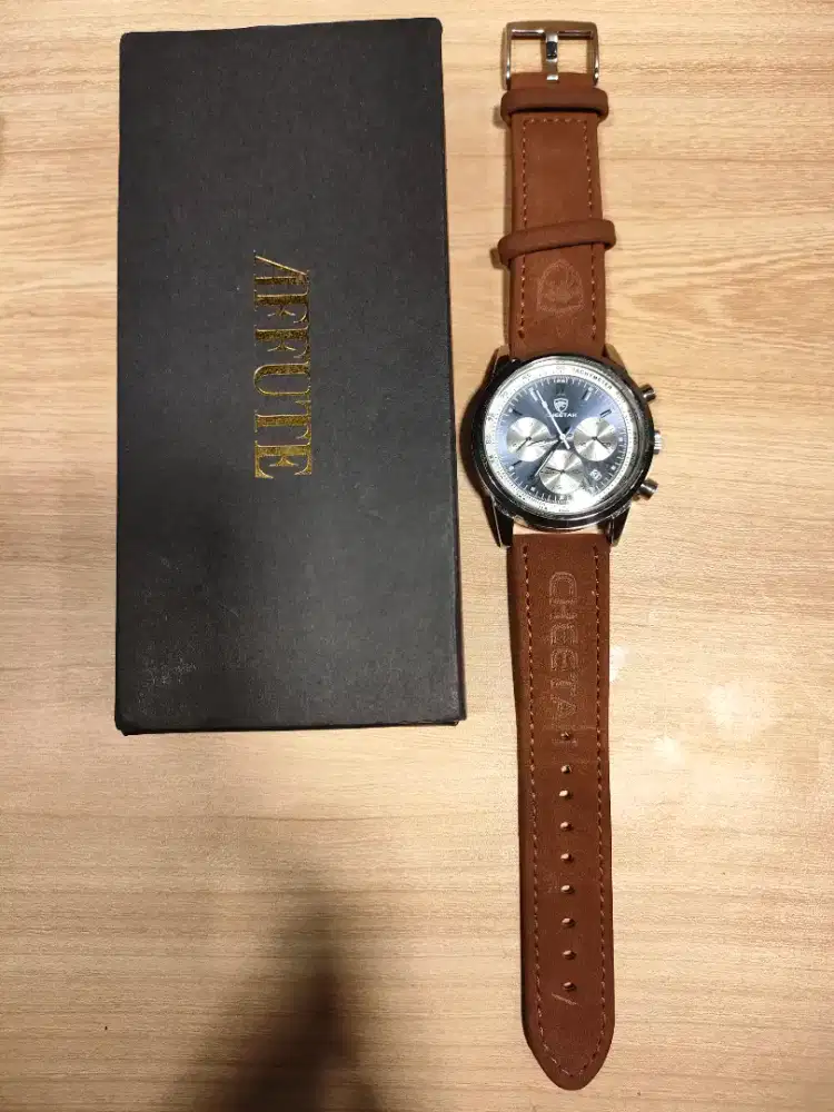 Jam Tangan.. (Masih Mulus)