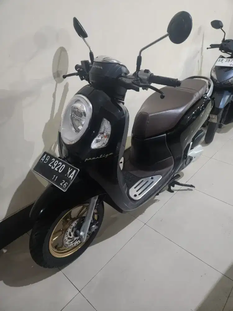 Scoopy prestige keyless 2021 hitam Gbm bisa tunai atau kredit