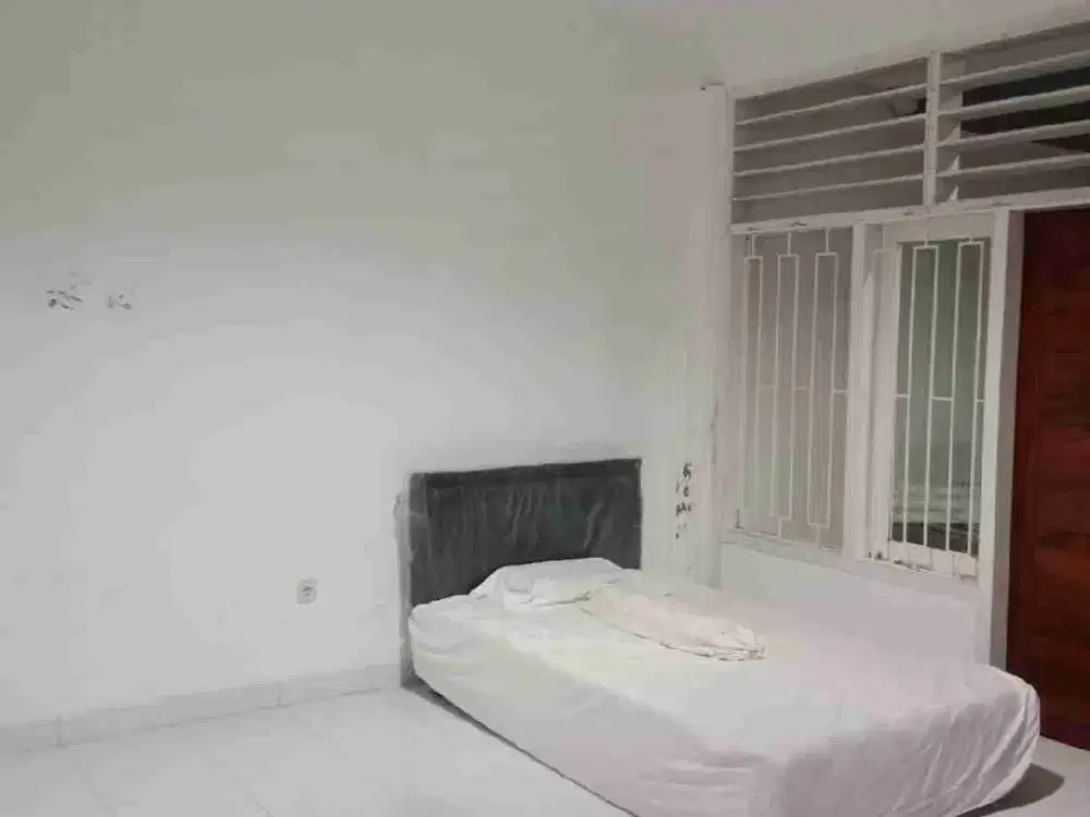 Sewa / jual hrg murah rumah siap pakai bagus jl. taman arjuna kec sawahan, surabaya