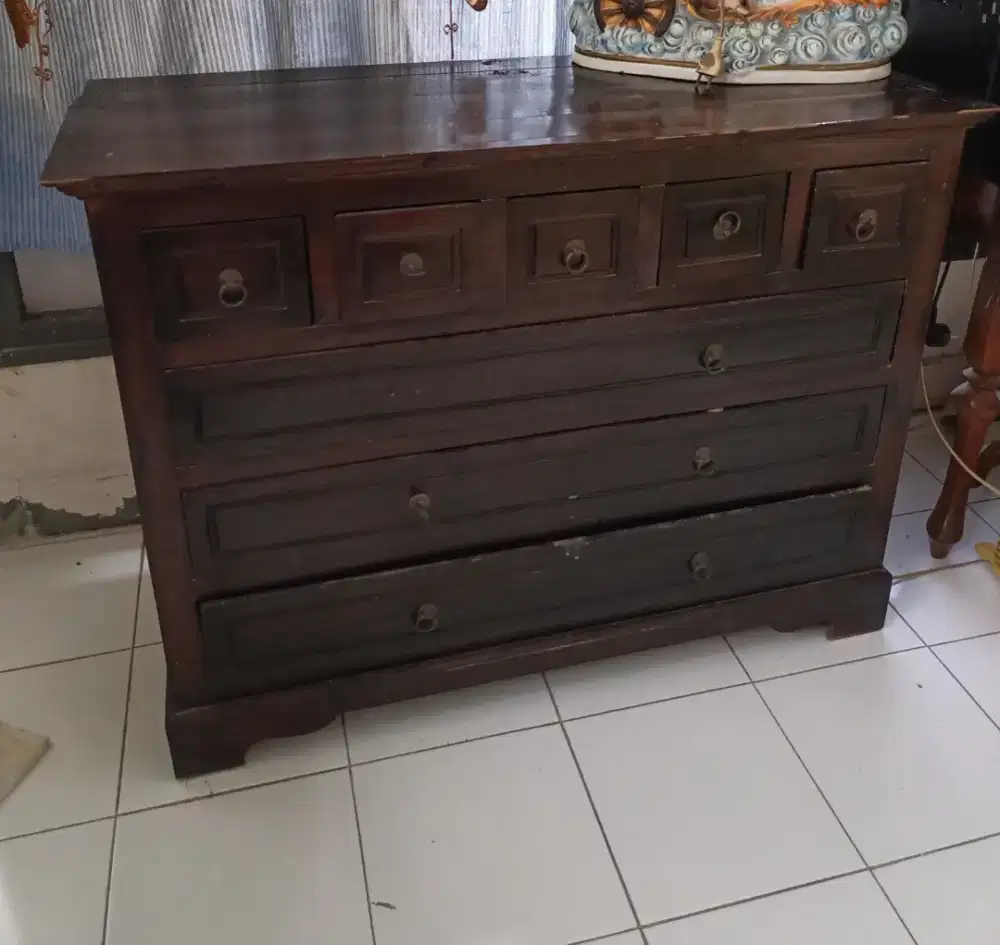 Dijual cepat Meja Laci Etnik