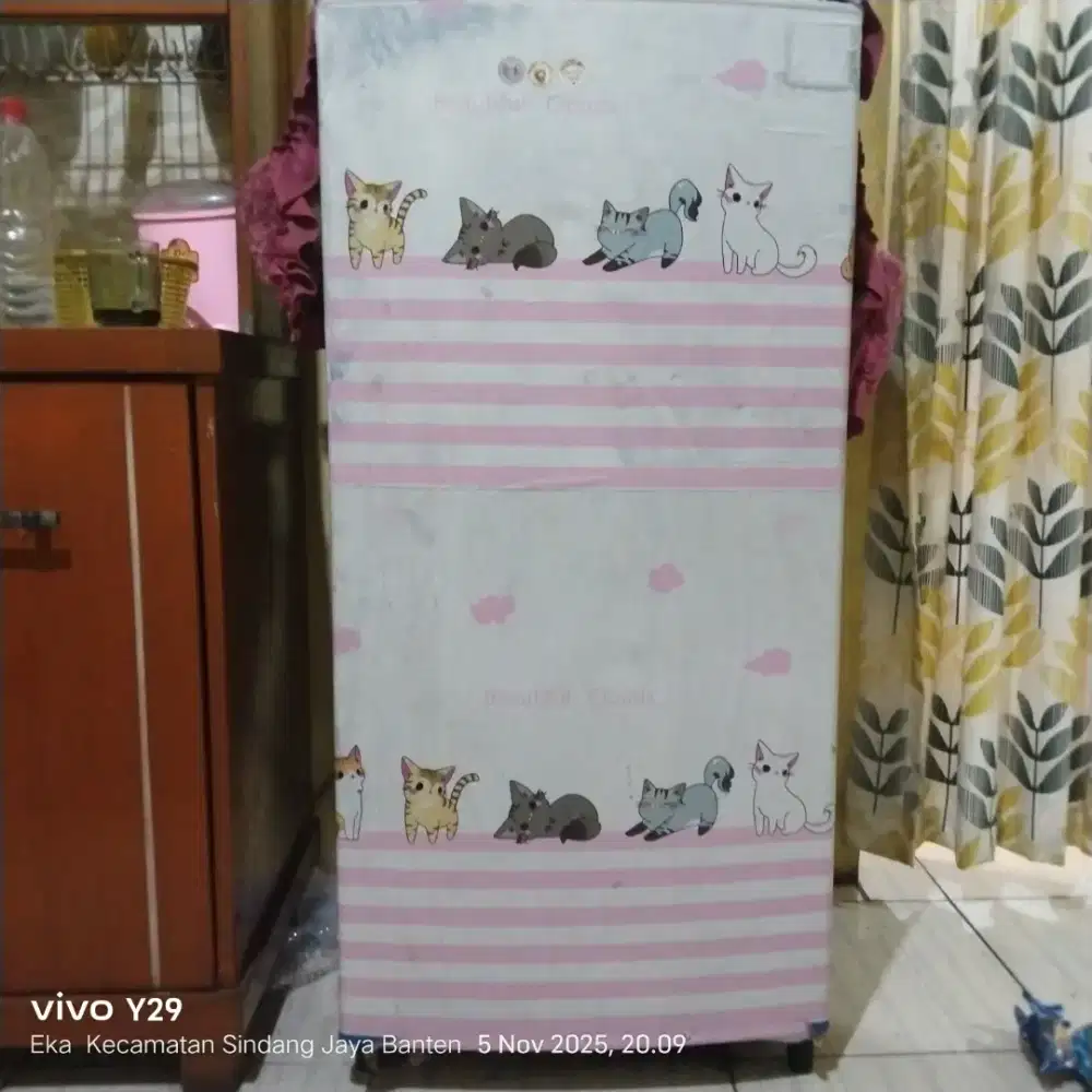 Kulkas di jual masih bagus