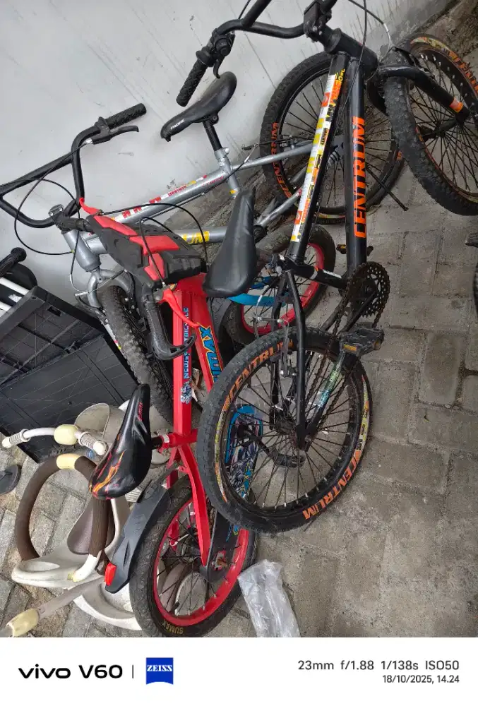 Di jual sepeda anak