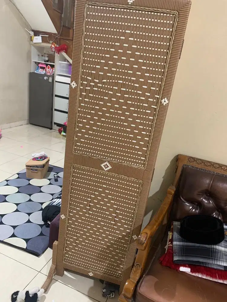 Pembatas rotan lipat