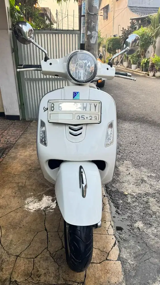 Vespa Super GTS 150