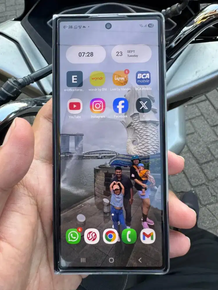 Samsung Galaxy Z Fold 6 12/256 Titanium Resmi