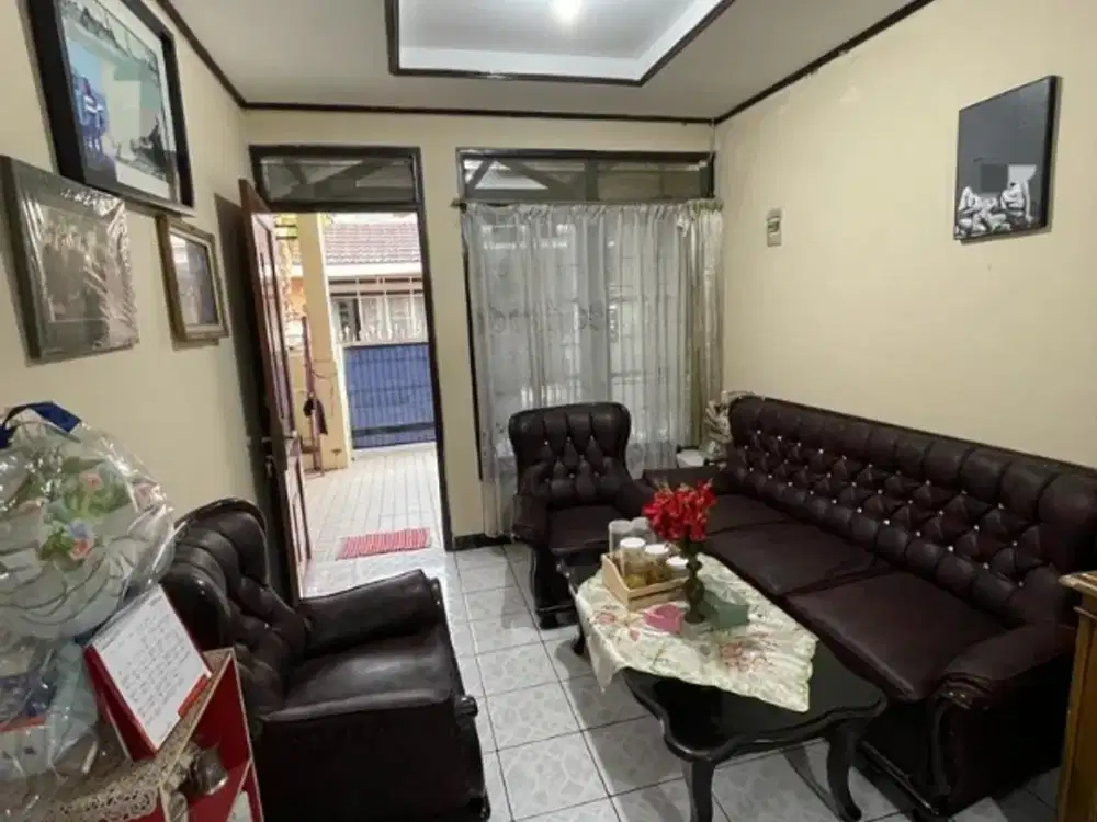 Dijual Rumah Siap Huni Harga Terjangkau di Komplek Riung Bandung