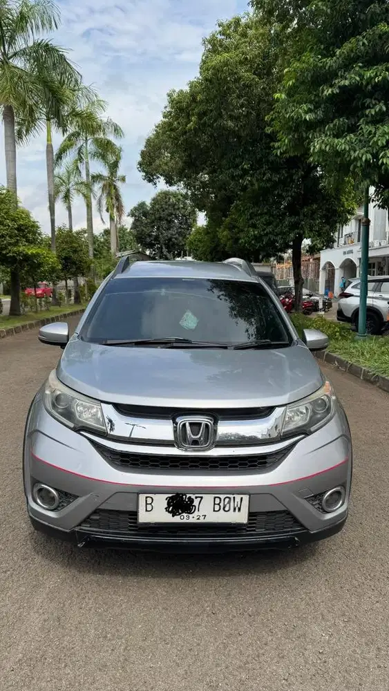 DIJUAL MOBIL HONDA BRV TAHUN 2017 RP130.000.000 NETT