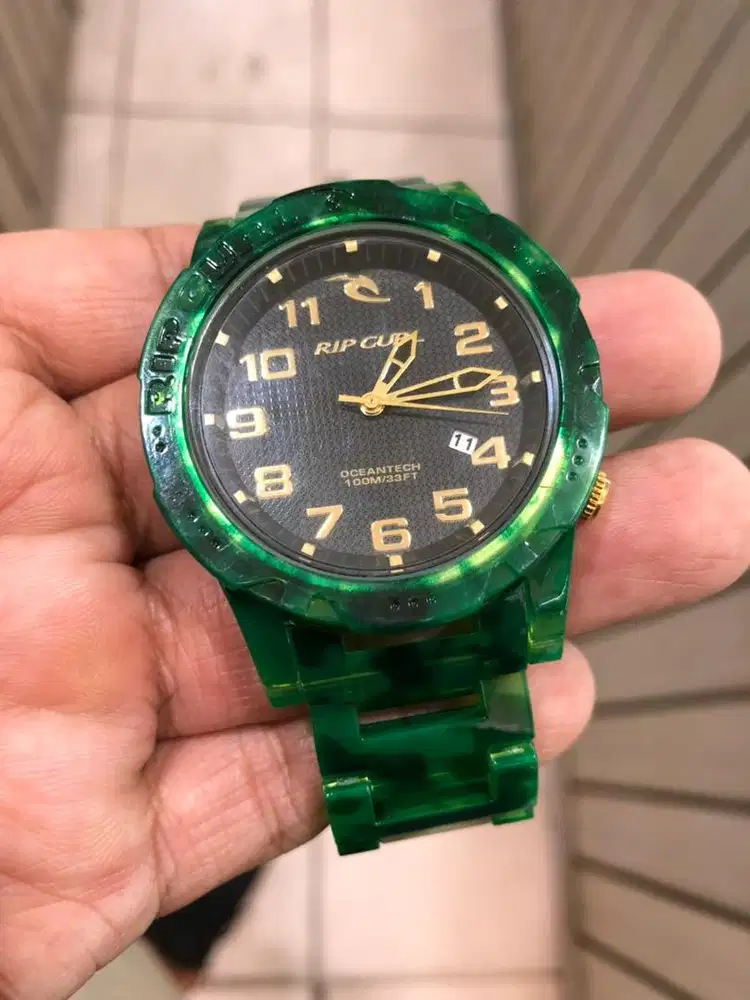 Jam tangan pria quartz ripcurl sport