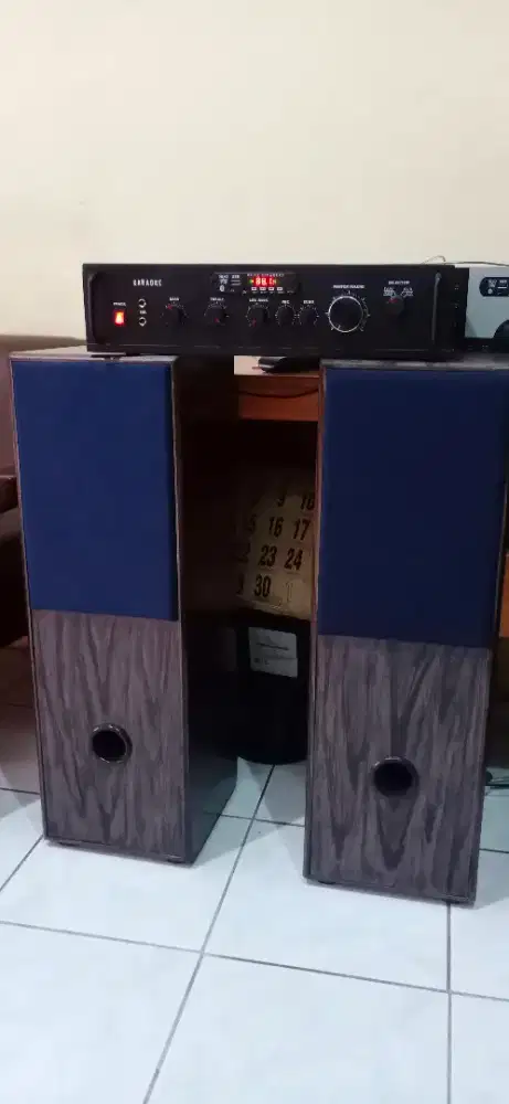 Amplifier Speaker satu set