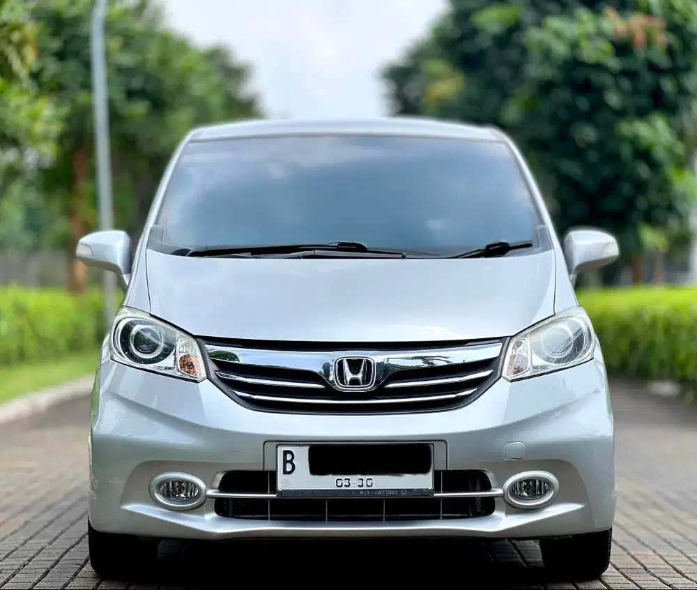 Dp Ringan Pjk Pjg Low KM 86rb Honda Freed 1.5 S AT 2014 Electrik door