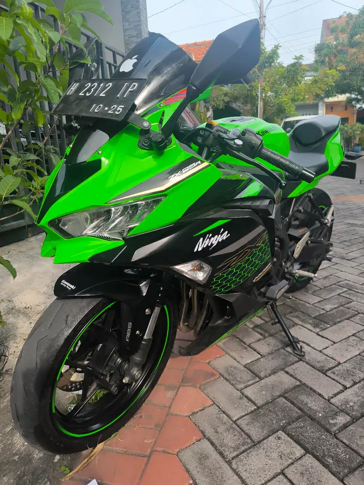 Ninja ZX 4 Silinder QS ABS Spesial Edition