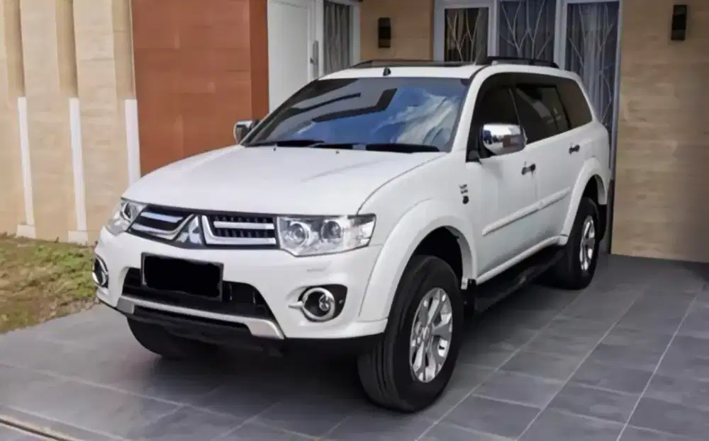 MITSUBISHI PAJERO SPT 2.5E EXC 4X2 AT