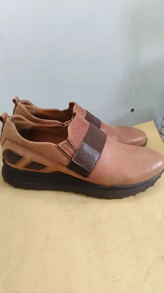 Sepatu kulit coklat pierre cardin 42