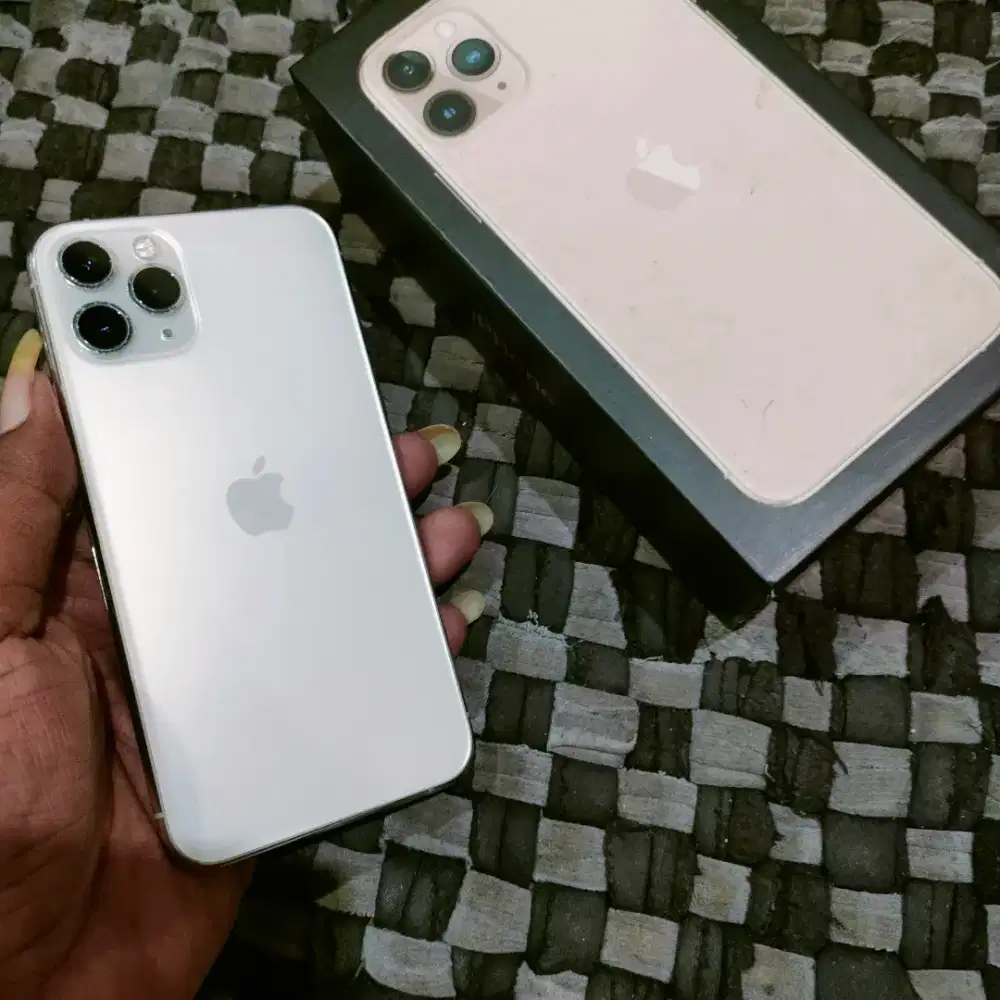 iphone 11 Pro 64 GB Lengkap