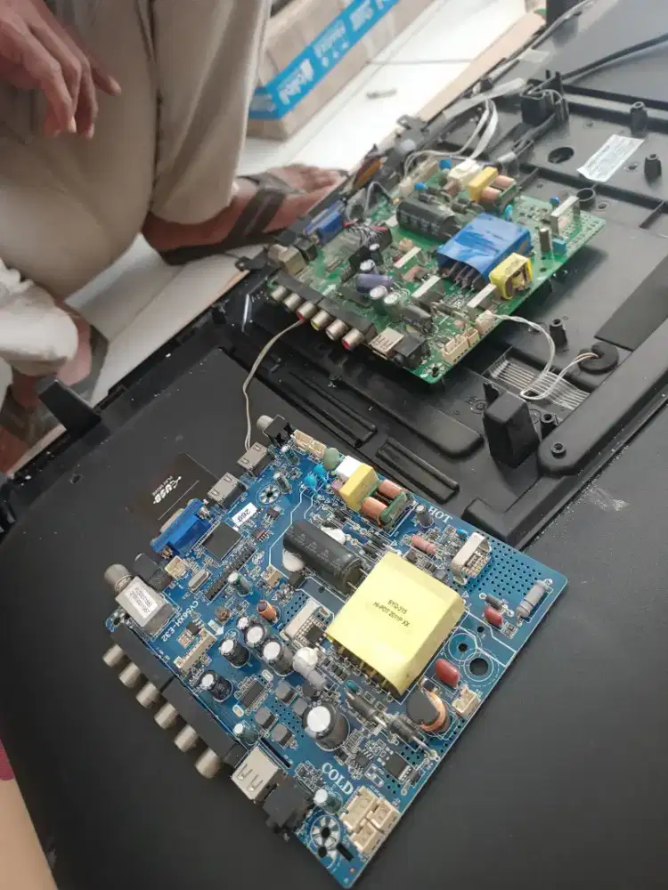 Jasa service AC .mesin cuci dan kulkas