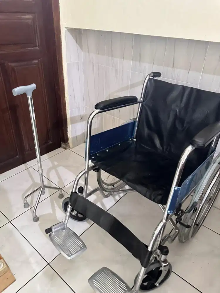 Tongkat Kaki 3 + Kursi Roda