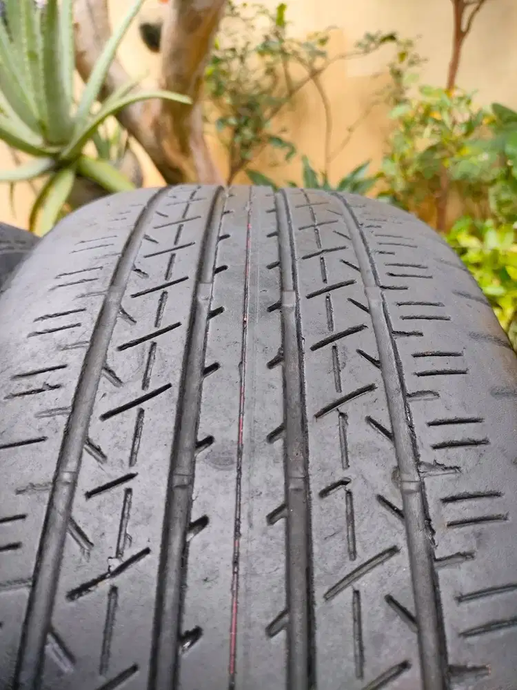 Ban 215/55 R17 94V Bridgestone Turanza