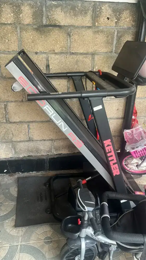 Paketan alat tritmil dan spedah listrik