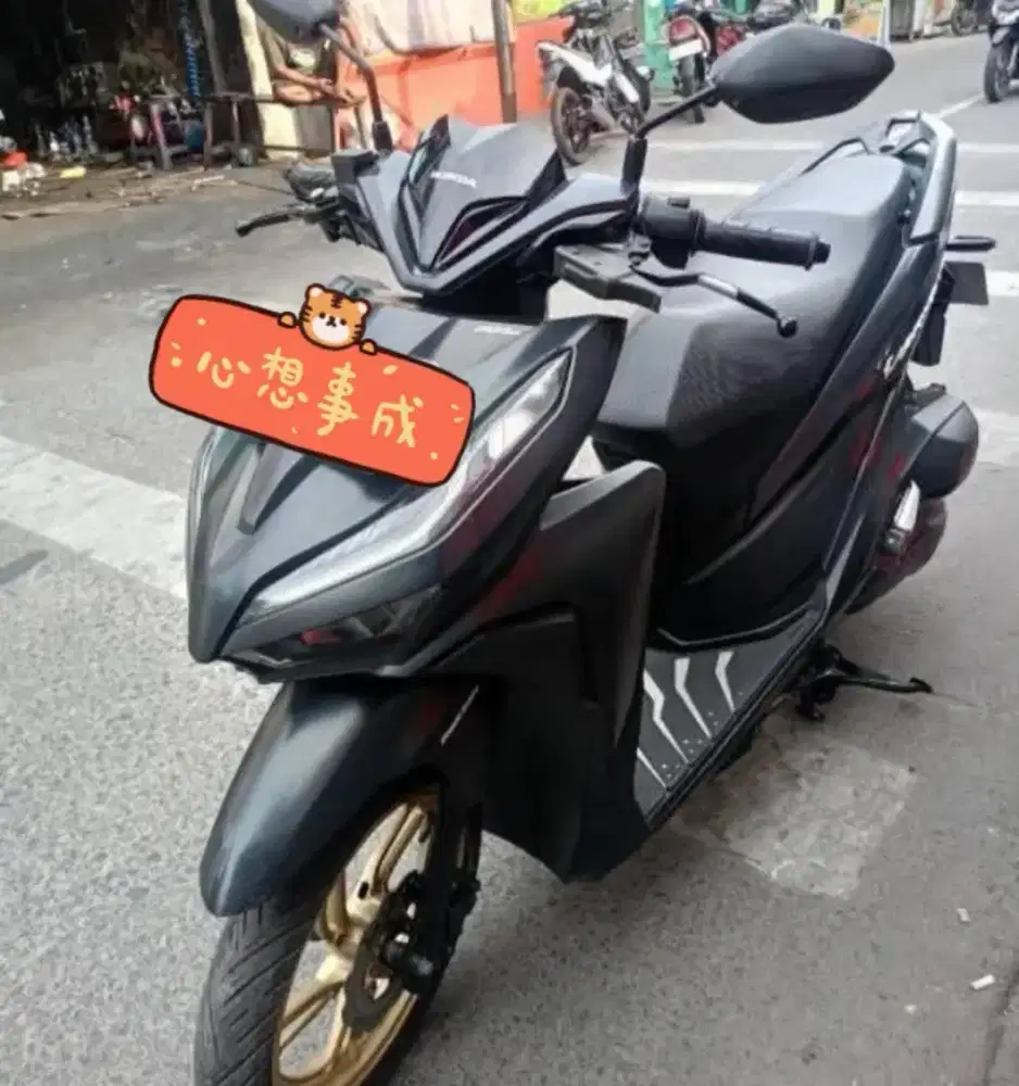 Dijual cepat motor Honda Vario 2020