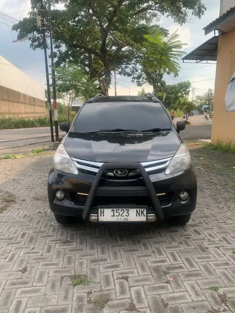 DAIHATSU XENIA X 1.3 HITAM MANUAL 2015