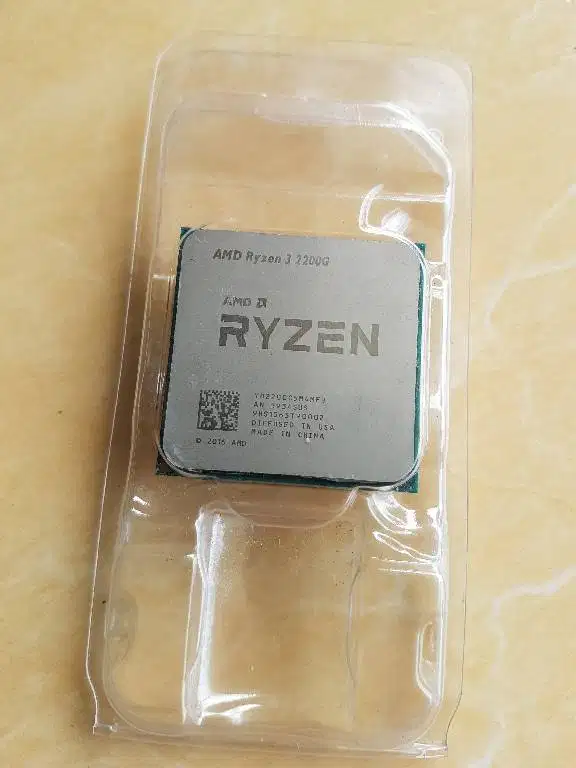 Processor AMD AM4 Ryzen 3 2200G 4 core speed to 3.7Ghz Raven Ridge