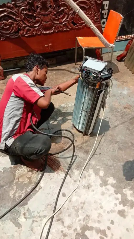 PASANG AC, CUCI AC, SERVICE AC, TUKANG LISTRIK, MESIN CUCI DLL