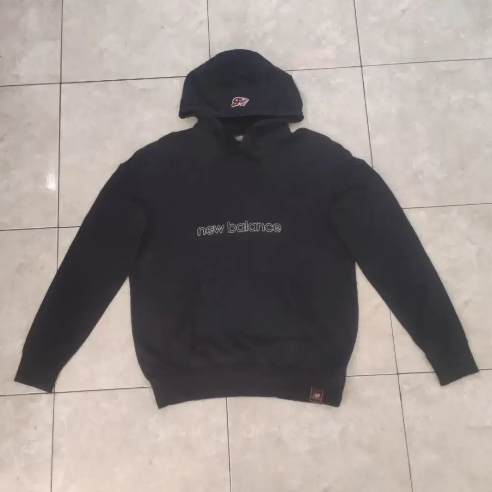 NewBalance Pullover Hoodie