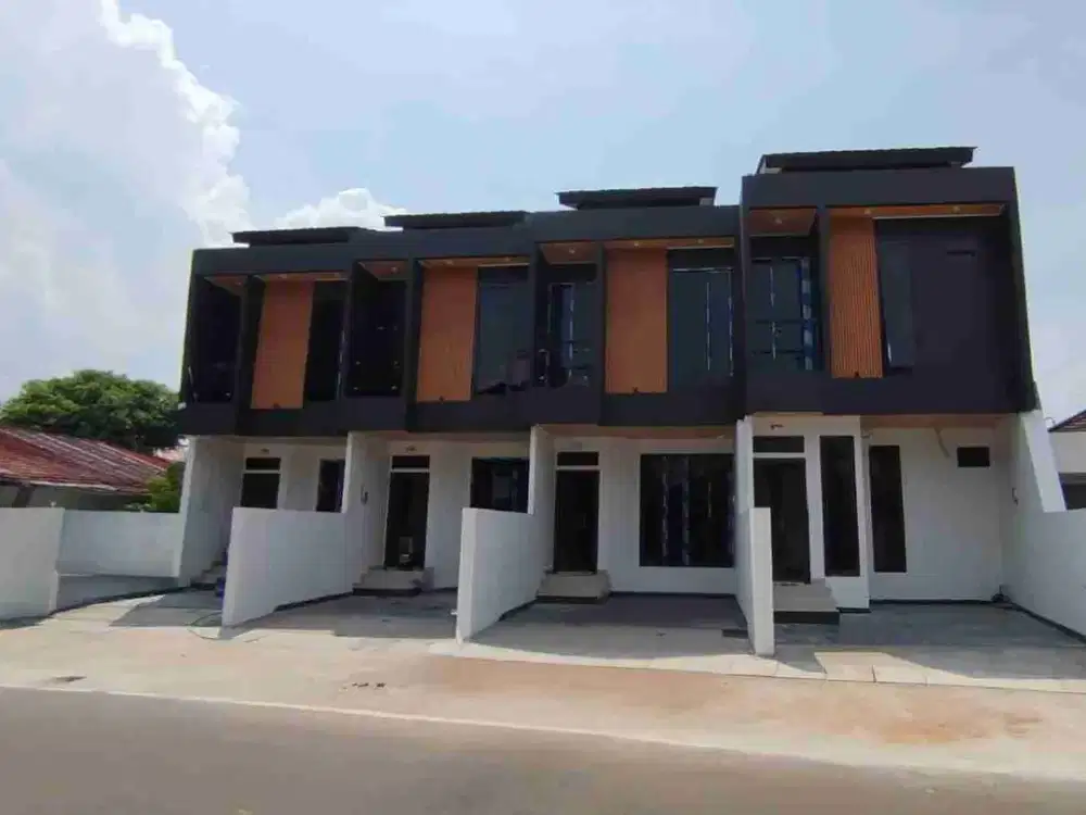 Rumah 2 Lantai Siap Huni Area Cempaka Putih