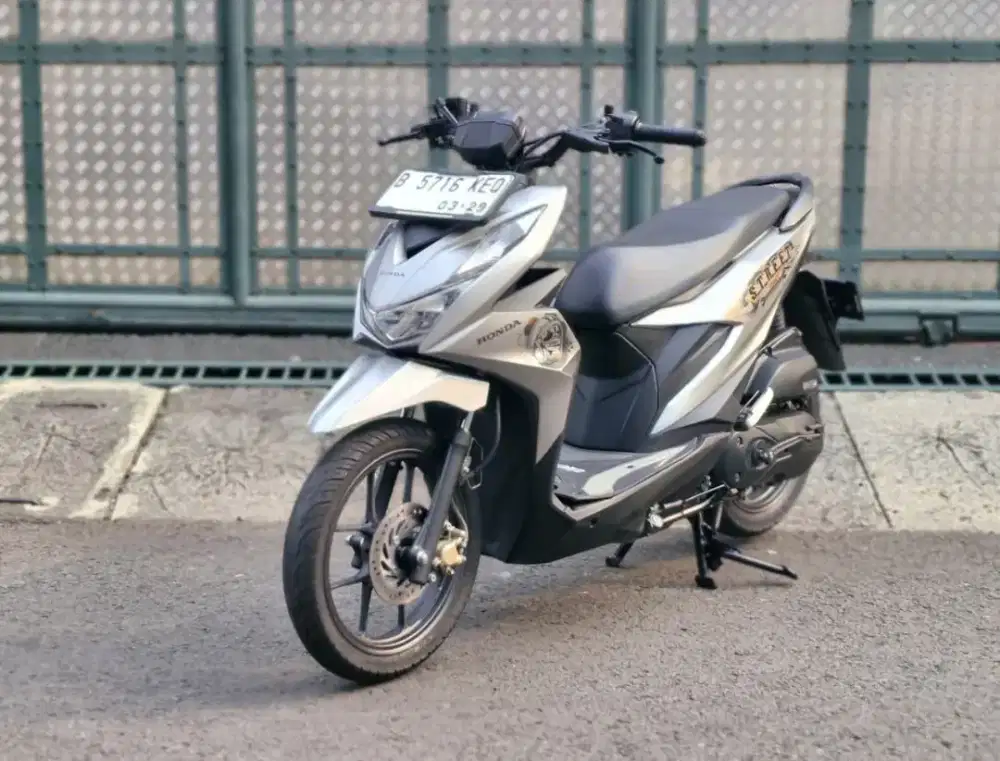 B-Bekasi Pajak Panjang! Honda Beat Street LED Th. 2024 Superb Istimewa