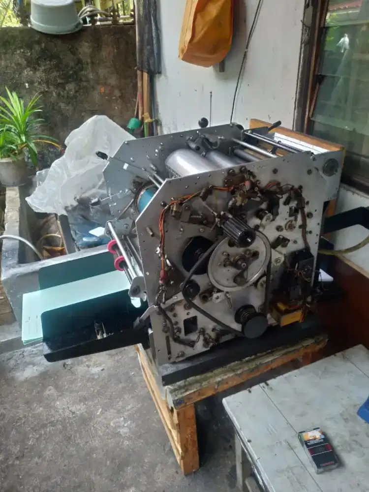Mesin Cetak Toko Offset 810-820 Pemakaian Pribadi