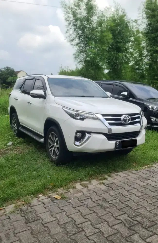 Mobil Fortuner 2017