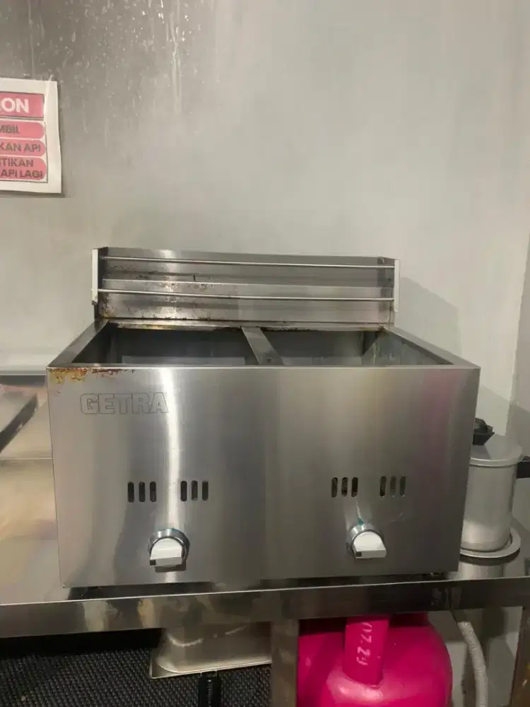 Dijual karena apinya sedikit kecil