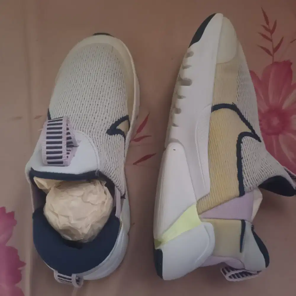 Sepatu Anak centang likenew