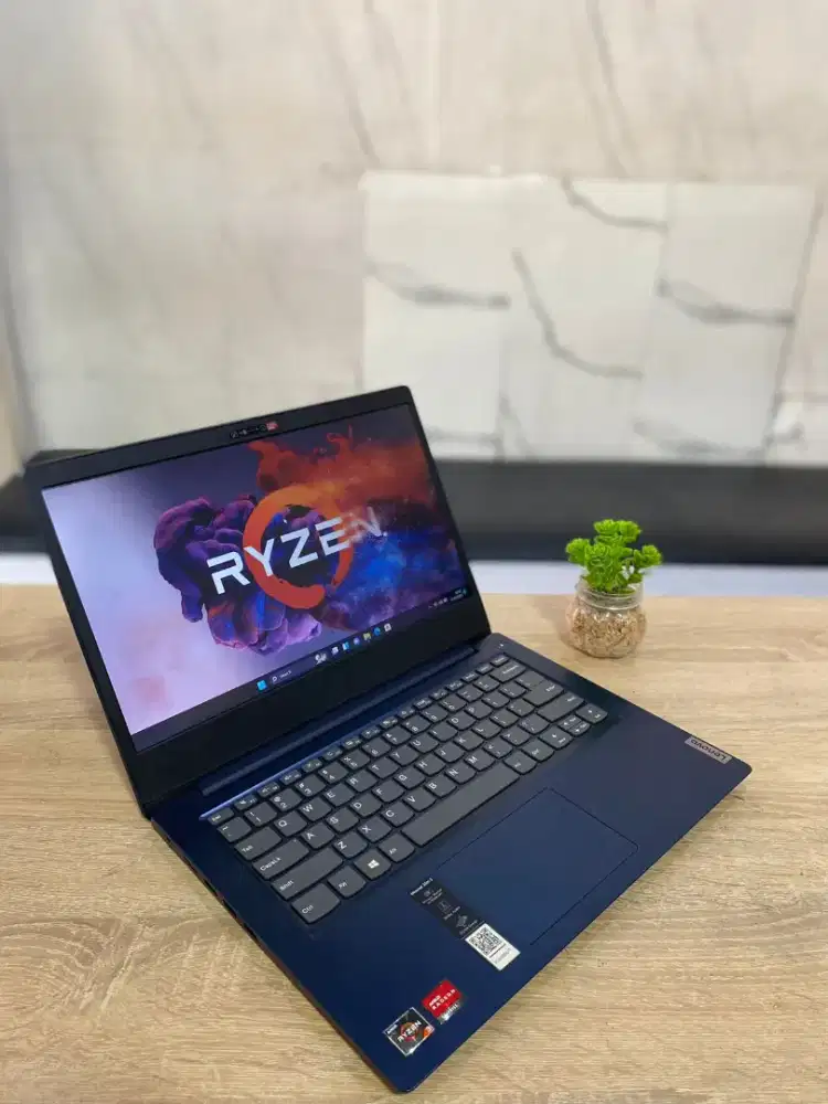 Jual Beragam Jenis Laptop Baru/Bekas