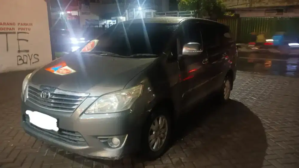 Innova diesel type G 2.5 AT